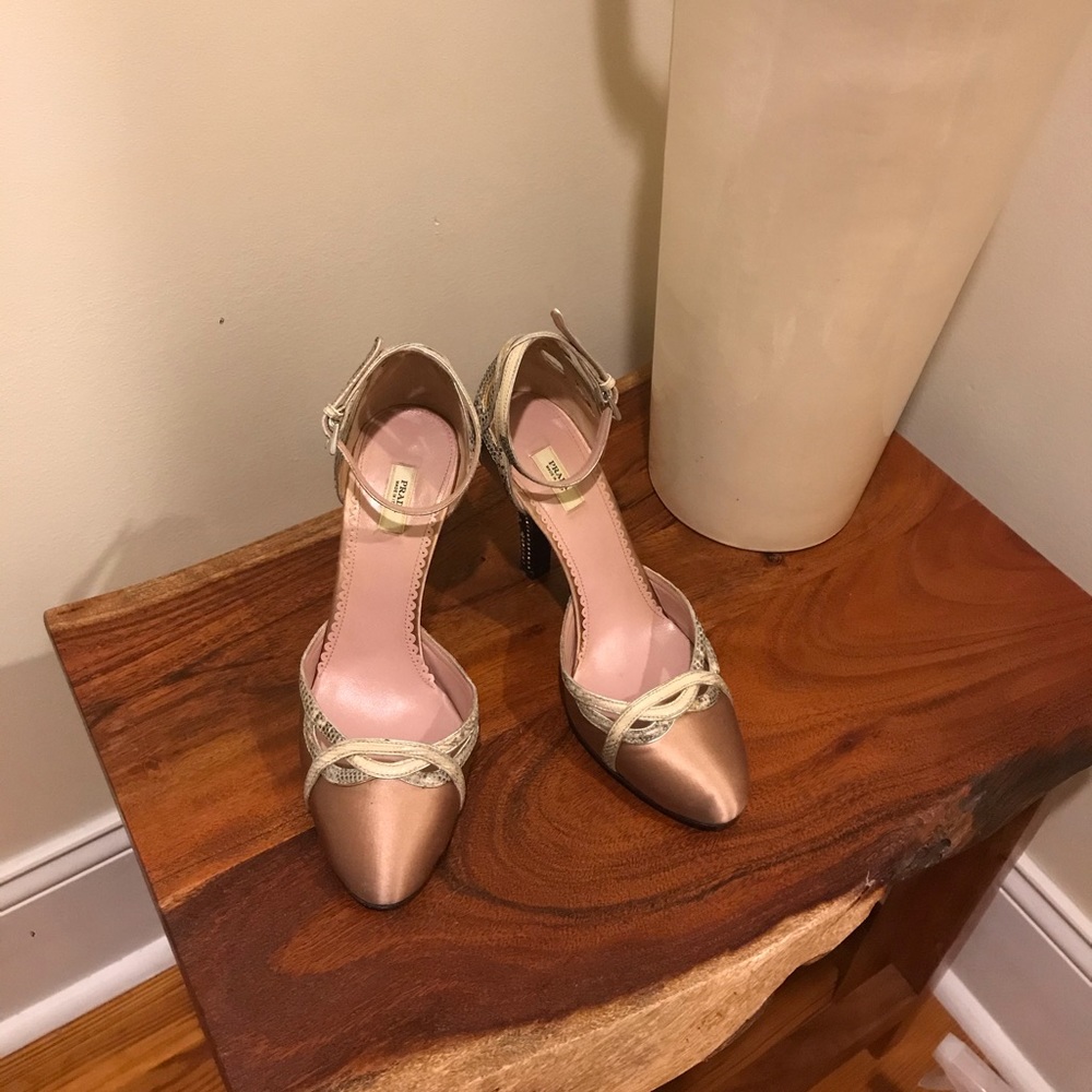 Prada vintage jeweled beauty in perfect condition